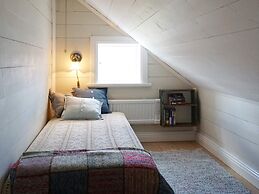6 Person Holiday Home in Hedekas-by Traum