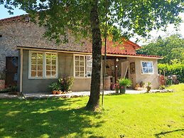 Glamping With Private Bathroom and Spacious Garden