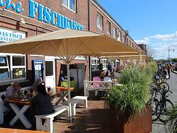 Nice Apartment Near Beach