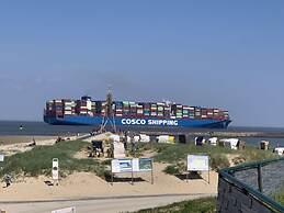 Nice Apartment Near Beach