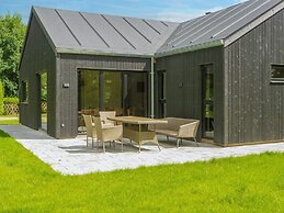 10 Person Holiday Home in Glesborg-by Traum