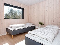 10 Person Holiday Home in Glesborg-by Traum