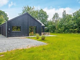 10 Person Holiday Home in Glesborg-by Traum