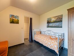 Comfortable Home for a Group With a Large Garden