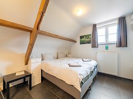 Comfortable Home for a Group With a Large Garden