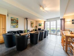 Comfortable Home for a Group With a Large Garden