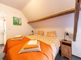 Comfortable Home for a Group With a Large Garden