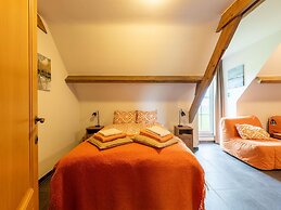 Comfortable Home for a Group With a Large Garden
