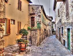 Spacious Lake Front Apartment on Lake Garda Main Promenade