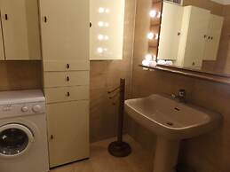 Spacious Lake Front Apartment on Lake Garda Main Promenade