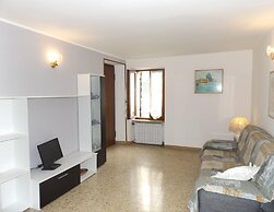 Spacious Lake Front Apartment on Lake Garda Main Promenade
