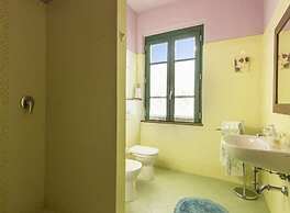 Villa Popiglio Comfortable Holiday Residence
