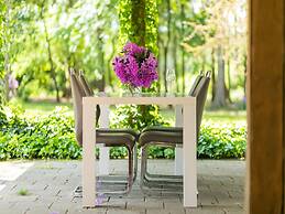 Lovely Chalet in Arendonk With Terrace