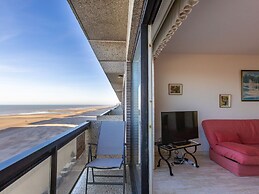 Bright Apartment on the 7th Floor