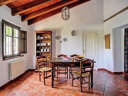 Belvilla by OYO Holiday Home in a Country Estate
