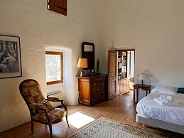 Charming Holiday Home With Garden
