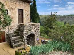 Charming Holiday Home With Garden