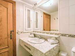 Belvilla by OYO Macael Bajo 204