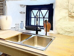 5 Star Holiday Home in Borgholm-by Traum