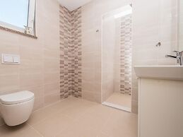 Modern and Spacious Home With Swimming Pool