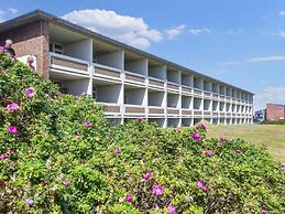 4 Person Holiday Home on a Holiday Park in Fano