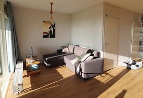 Sunny Apartment Directly on the Heegermeer