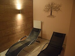 Tasteful Apartment With Wellness