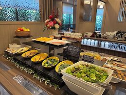 Hotel Route Inn Ohi Takahama