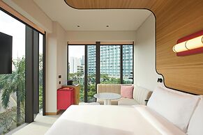 The Standard, Singapore