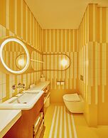 The Standard, Singapore