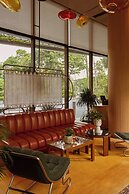 The Standard, Singapore