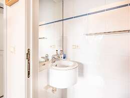 Gold 01 Within Walking Distance of the Beach