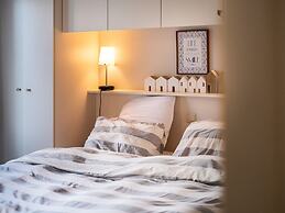 Gold 01 Within Walking Distance of the Beach