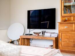 Gold 01 Within Walking Distance of the Beach