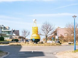 Gold 01 Within Walking Distance of the Beach