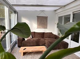 Scenic Stay Near Town & Lake