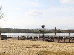 Scenic Stay Near Town & Lake