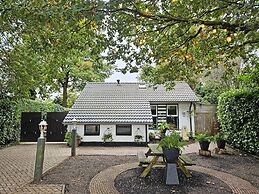 Scenic Stay Near Town & Lake