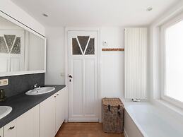 Luxurious Holiday Home in Nieuwpoort-stad