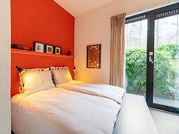 Cozy Forest Villa on the Water Near Harderwijk