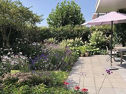 Cozy Forest Villa on the Water Near Harderwijk