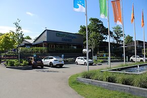 Comfort Chalet on a Recreational Lake