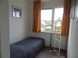 Nice Holiday Home With Garden Near Beach