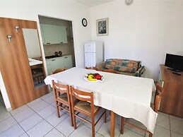 Belvilla by OYO Ceseta 8