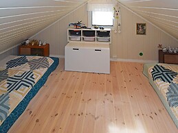 6 Person Holiday Home in Sandhornoy-by Traum