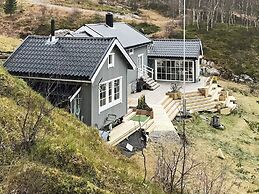 6 Person Holiday Home in Sandhornoy-by Traum