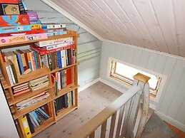 6 Person Holiday Home in Sandhornoy-by Traum