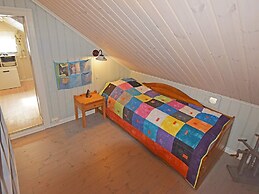 6 Person Holiday Home in Sandhornoy-by Traum