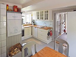 6 Person Holiday Home in Sandhornoy-by Traum