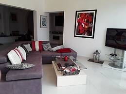 Villa Amelie Comfortable Holiday Residence